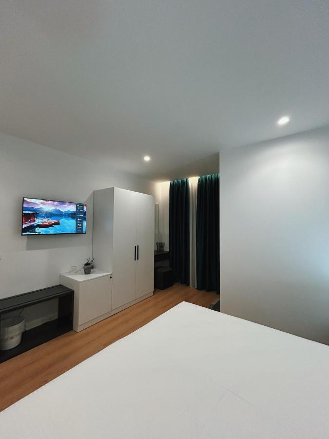 Clinton Tirana Inn 外观 照片