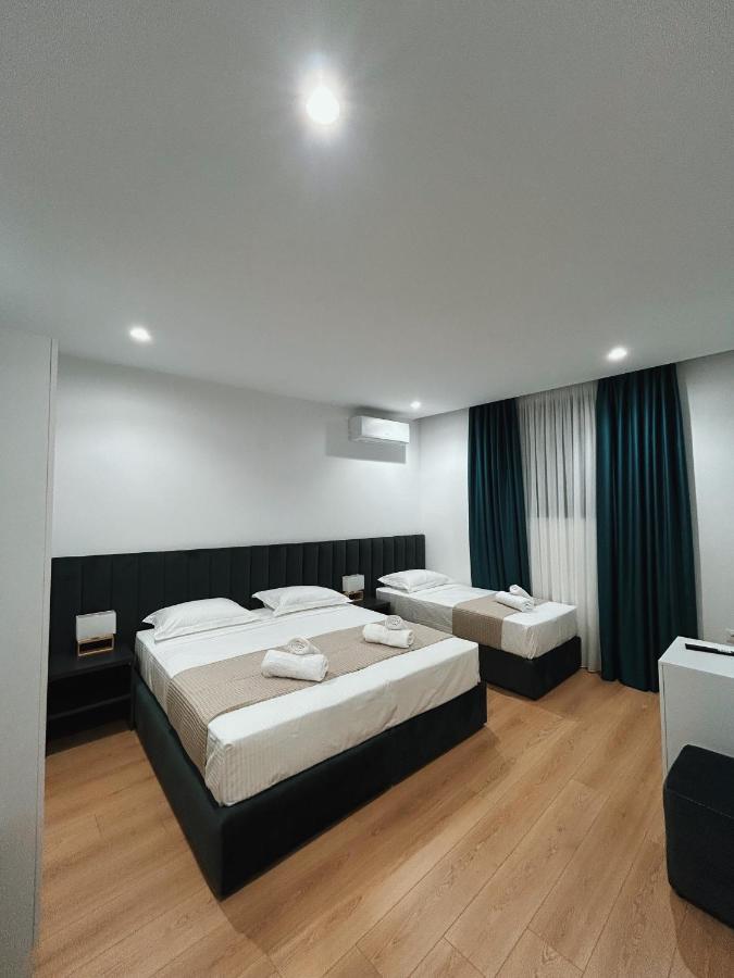 Clinton Tirana Inn 外观 照片