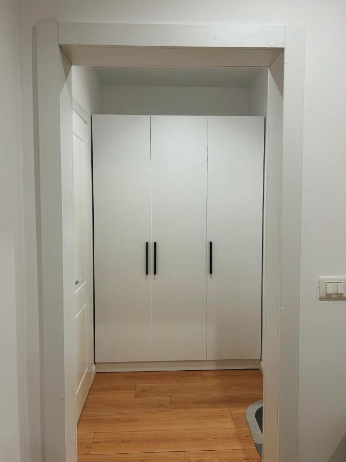 Clinton Tirana Inn 外观 照片