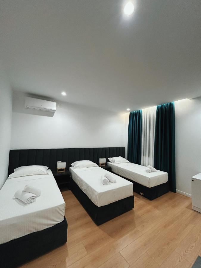 Clinton Tirana Inn 外观 照片