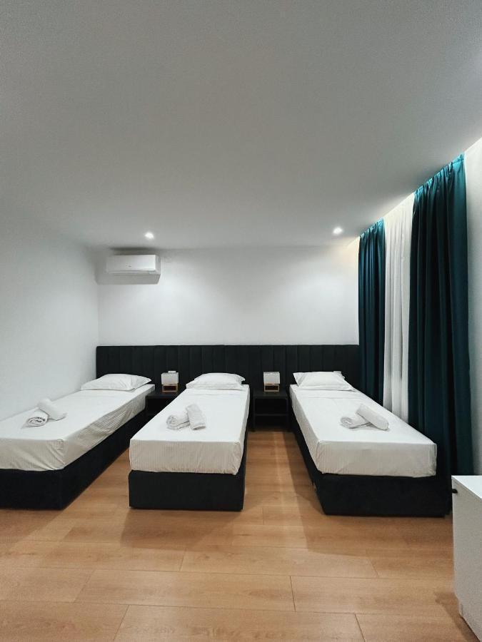Clinton Tirana Inn 外观 照片
