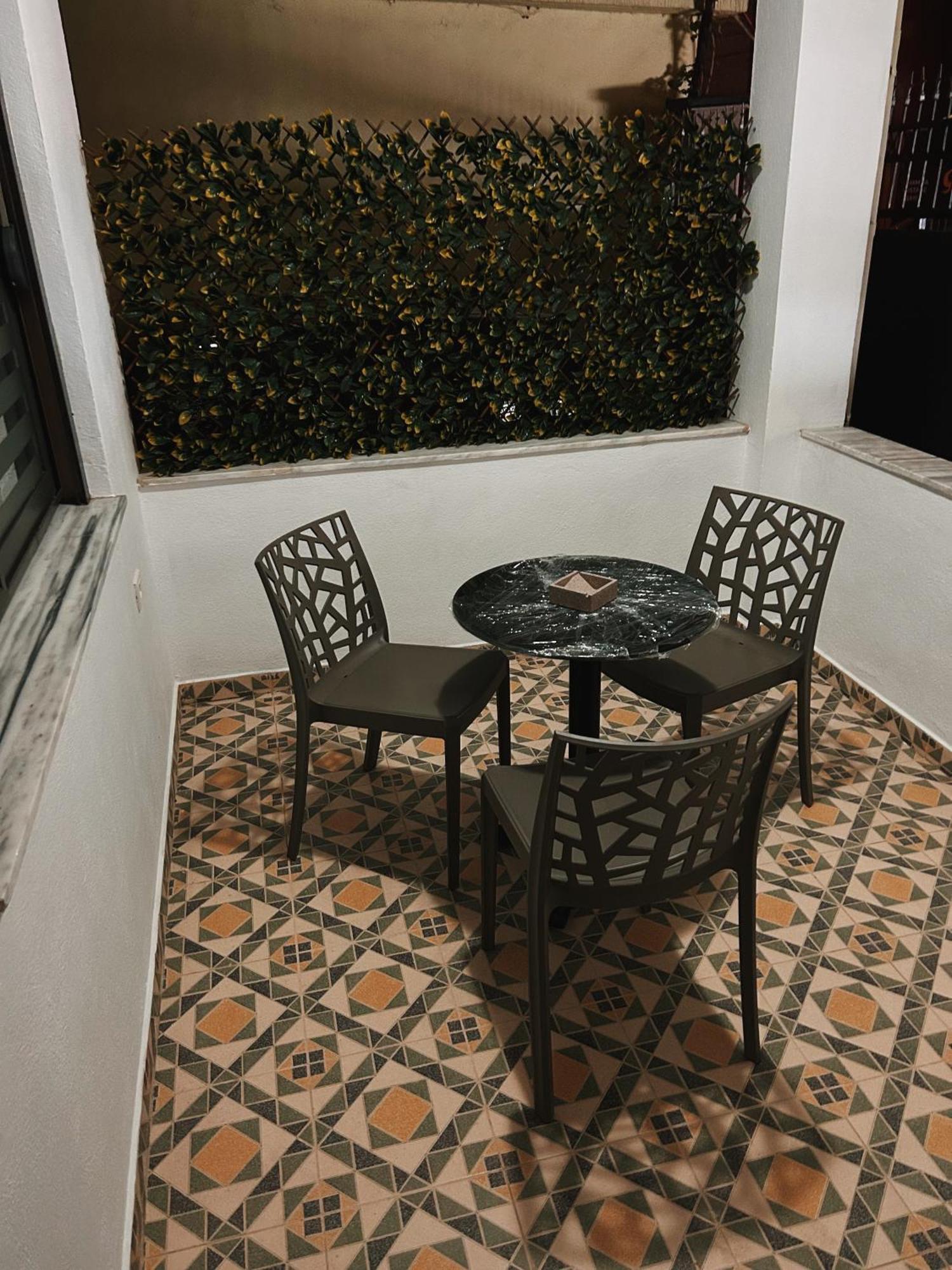 Clinton Tirana Inn 外观 照片