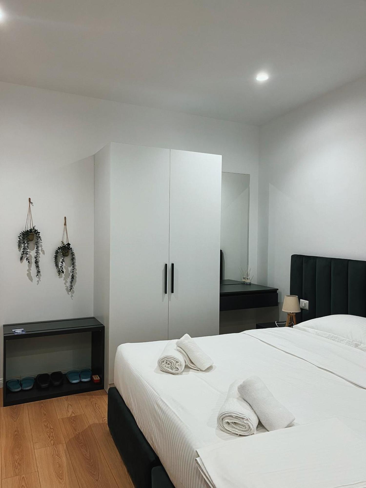 Clinton Tirana Inn 外观 照片