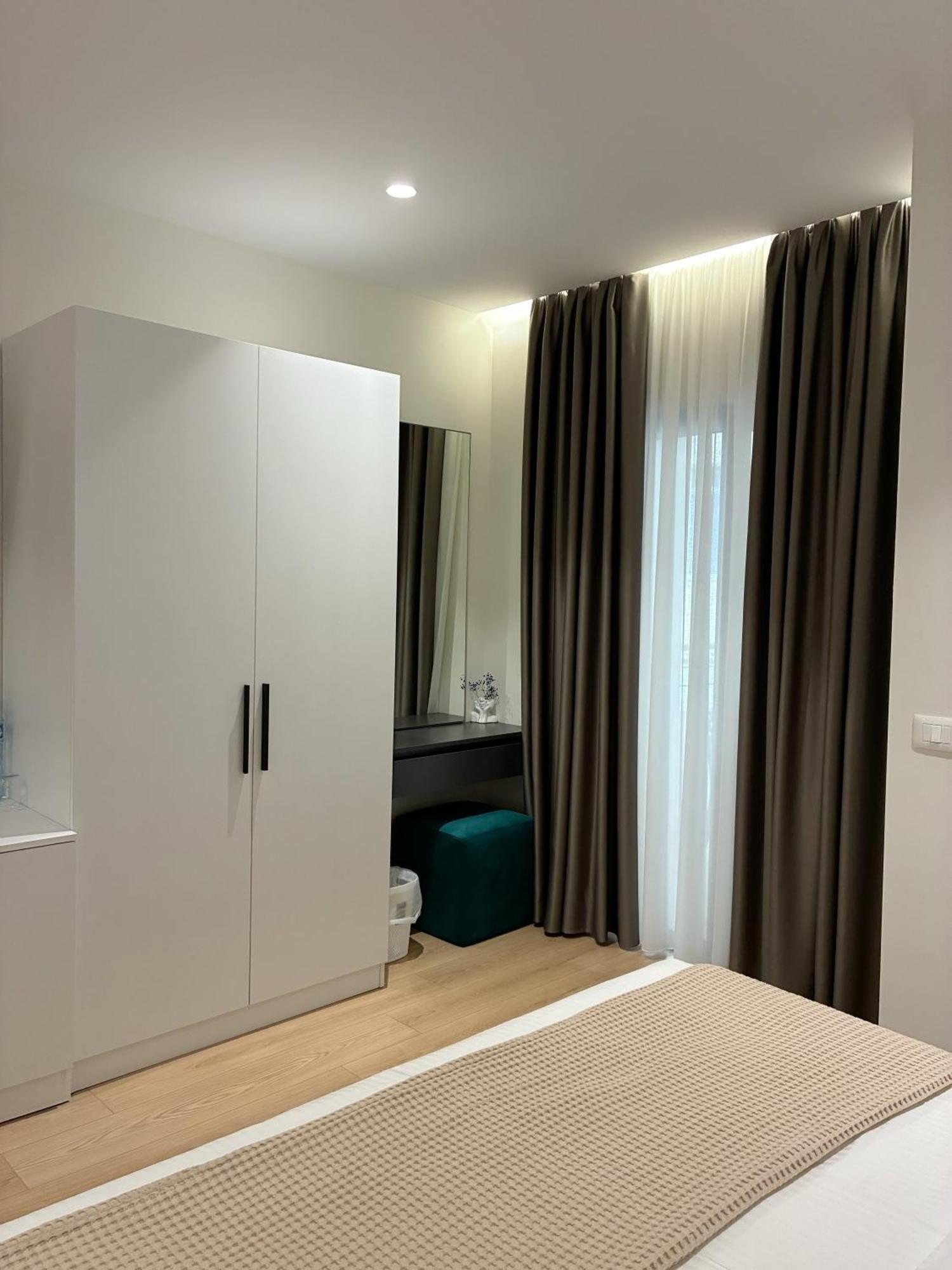 Clinton Tirana Inn 外观 照片
