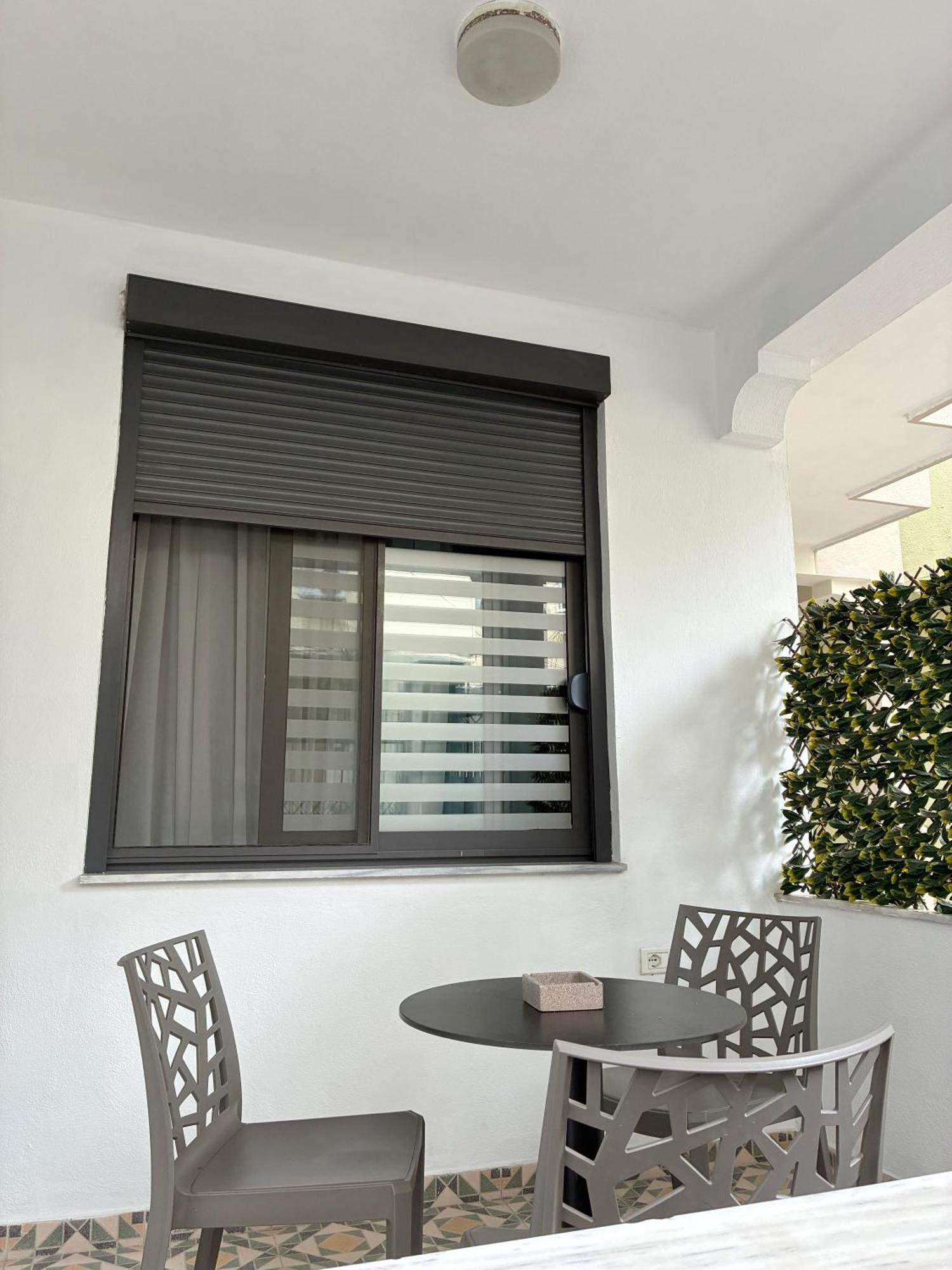 Clinton Tirana Inn 外观 照片